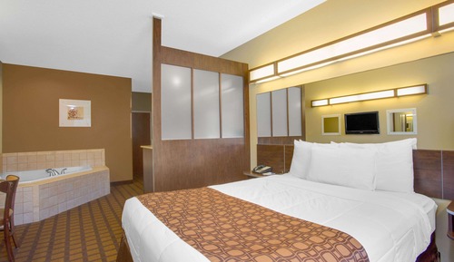Suite estudio, 1 cama de matrimonio, no fumadores, bañera de hidromasaje