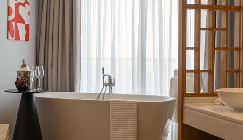 Ivory Junior Suite
