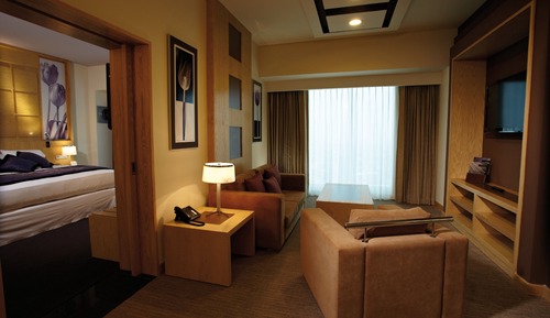 Suite sénior, 1 cama de matrimonio grande (Crown Level Access)