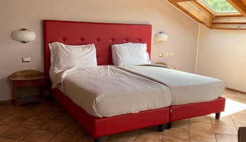 Habitación (Attic)