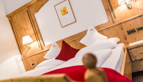 Habitación Confort doble, balcón (Edelweiss)