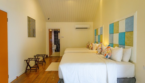 Manukan Villa + Return Boat Transfer
