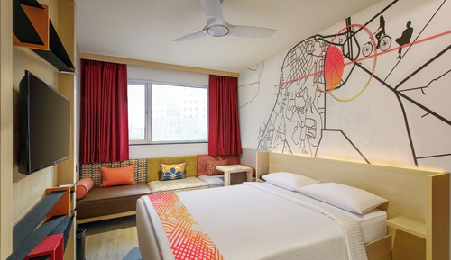 Luxe Queen Room