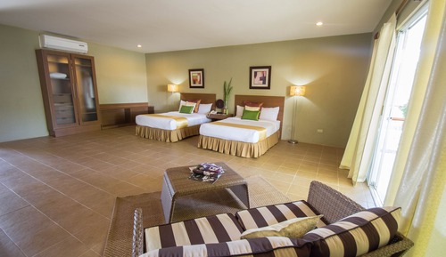 Suite, vistas a la piscina