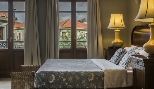 Suite, Courtyard View (No 108)