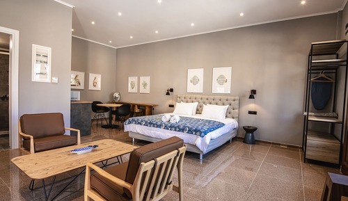 Ground Floor Suite with Courtyard Views 114