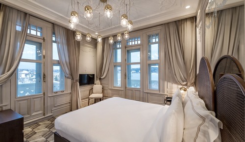  Executive Bosphorus Suite 
