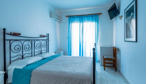Habitación económica con 1 cama doble o 2 individuales