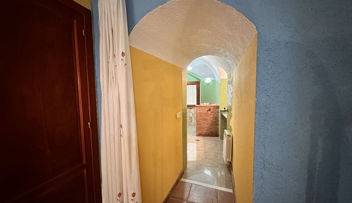 Casa cueva superior, 2 baños, cocina, chimenea