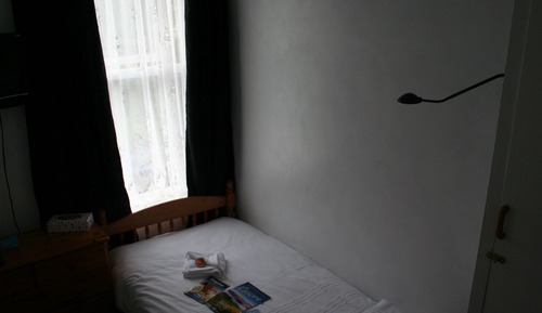 Habitación individual, baño privado