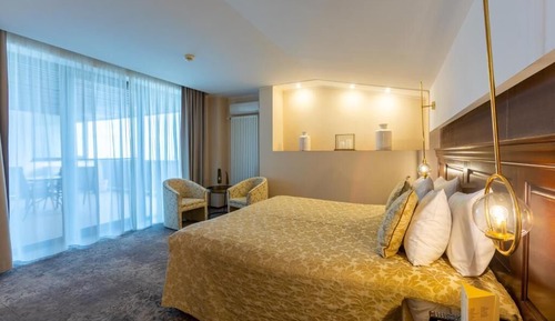 Presidential Apartment