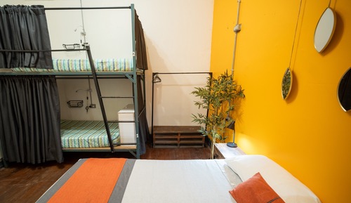 Habitación cuádruple básica, 1 habitación, baño compartido