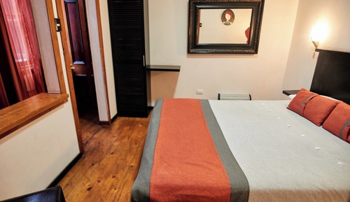 Habitación estándar doble, 1 cama de matrimonio, baño privado