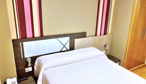 Habitación estándar doble, baño privado