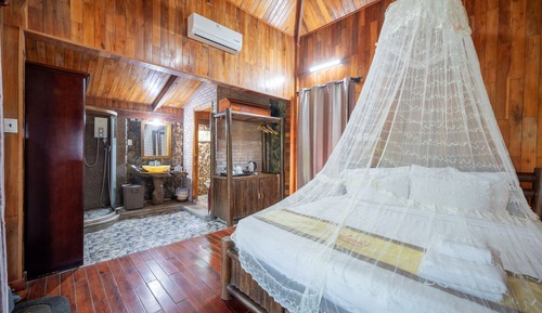 Bungalow Deluxe, 1 cama de matrimonio, no fumadores, vistas al jardín