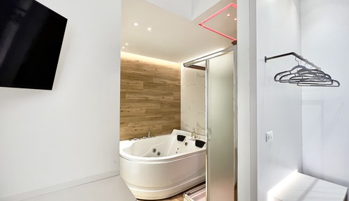Habitación superior, 1 cama de matrimonio grande, bañera de hidromasaje