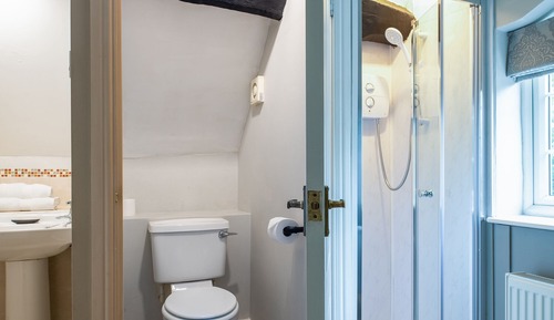 Habitación individual, baño privado