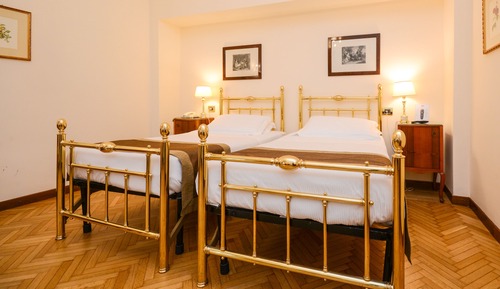 Habitación superior con 2 camas individuales