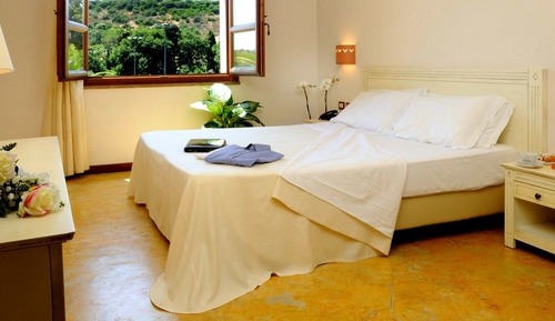 Habitación doble superior, vistas al jardín