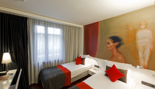 Habitación clásica con 2 camas individuales