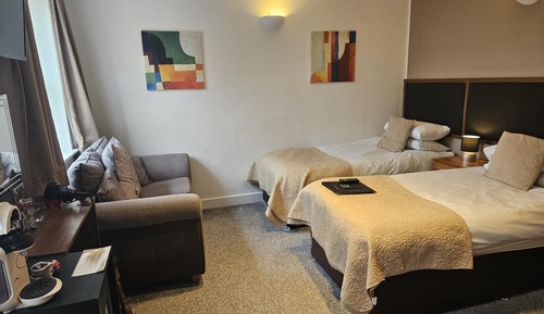 Habitación superior con 2 camas individuales
