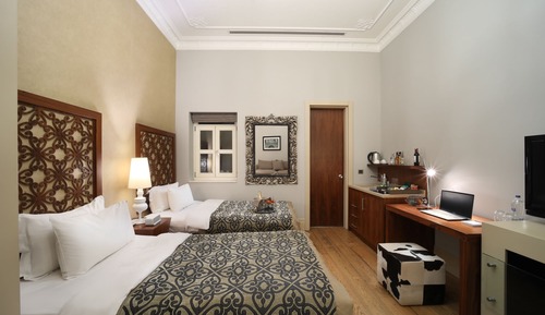 Habitación clásica con 1 cama doble o 2 individuales, no fumadores