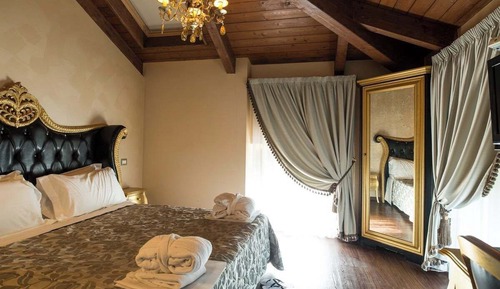 Suite estudio, 1 cama doble, bañera de hidromasaje, vistas al jardín