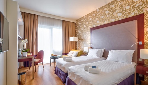 Habitación estándar, 1 cama de matrimonio grande con sofá cama, no fumadores