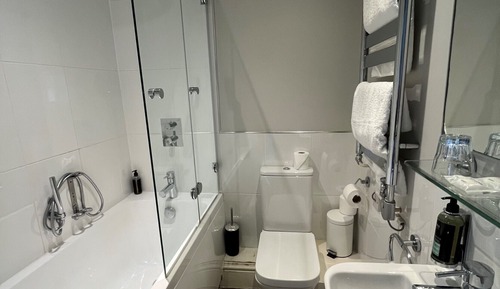 Habitación doble, baño privado