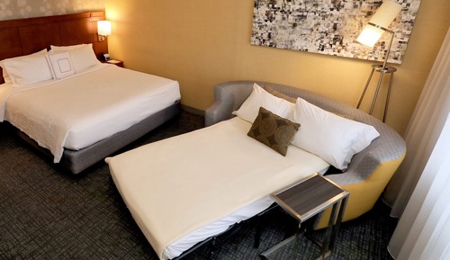 Habitación, 1 cama de matrimonio grande con sofá cama, vistas a la ciudad