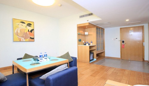 Suite (Japanese)
