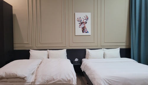 Habitación familiar con 2 camas individuales