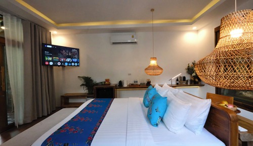 Jacuzzi Suite
