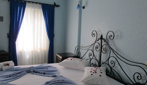 Habitación estándar con 1 cama doble o 2 individuales