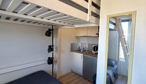 Estudio City (Mezzanine)