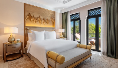 Suite, terraza, vistas al jardín