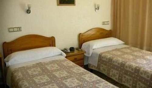 Habitación con 1 cama doble o 2 individuales