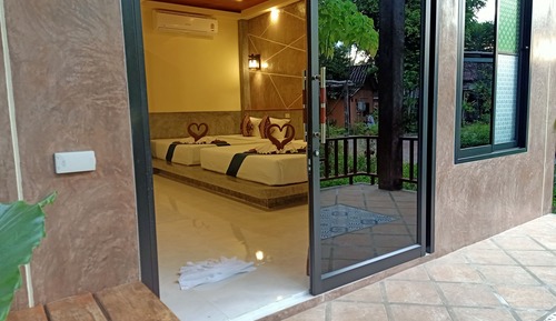 Bungalow, vistas al jardín (with Air Condition)