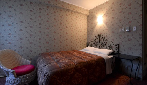 Habitación estándar doble, no fumadores (above 6 years old only)