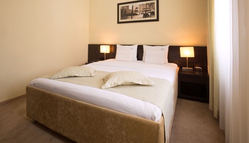 Deluxe Room Single Use