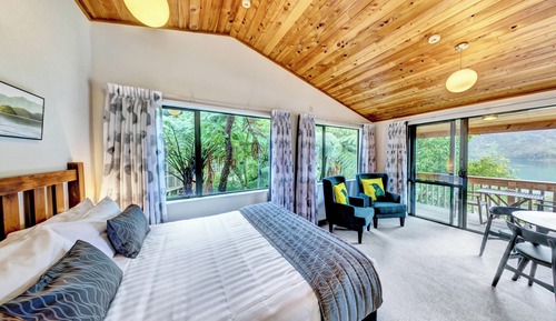 Habitación (Kākāriki)