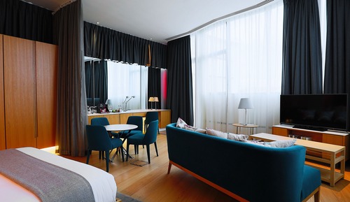 Suite Signature