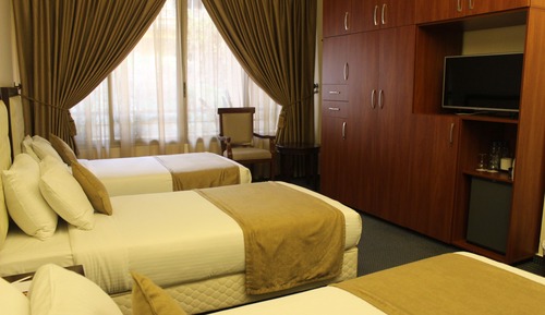 Habitación triple Club