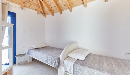 Habitación junior con 2 camas individuales