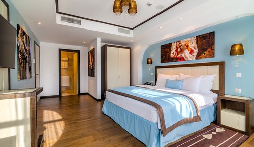 Suite Royal (Epoque VIP Suite)