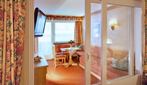 Habitación familiar, balcón