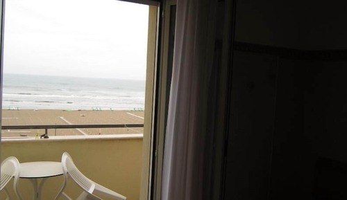 Habitación triple, vistas al mar