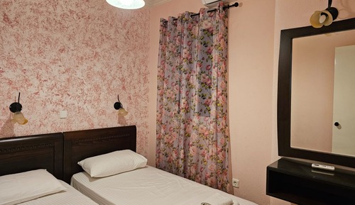 Apartamento, 2 habitaciones, fumadores, vistas al jardín