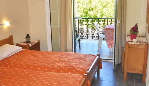 Apartamento, 2 habitaciones, fumadores, balcón