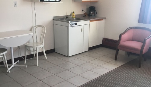 Suite estudio ejecutiva, 1 cama de matrimonio grande, cocina básica
